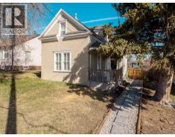 313 2 Avenue W, Cardston, Alberta