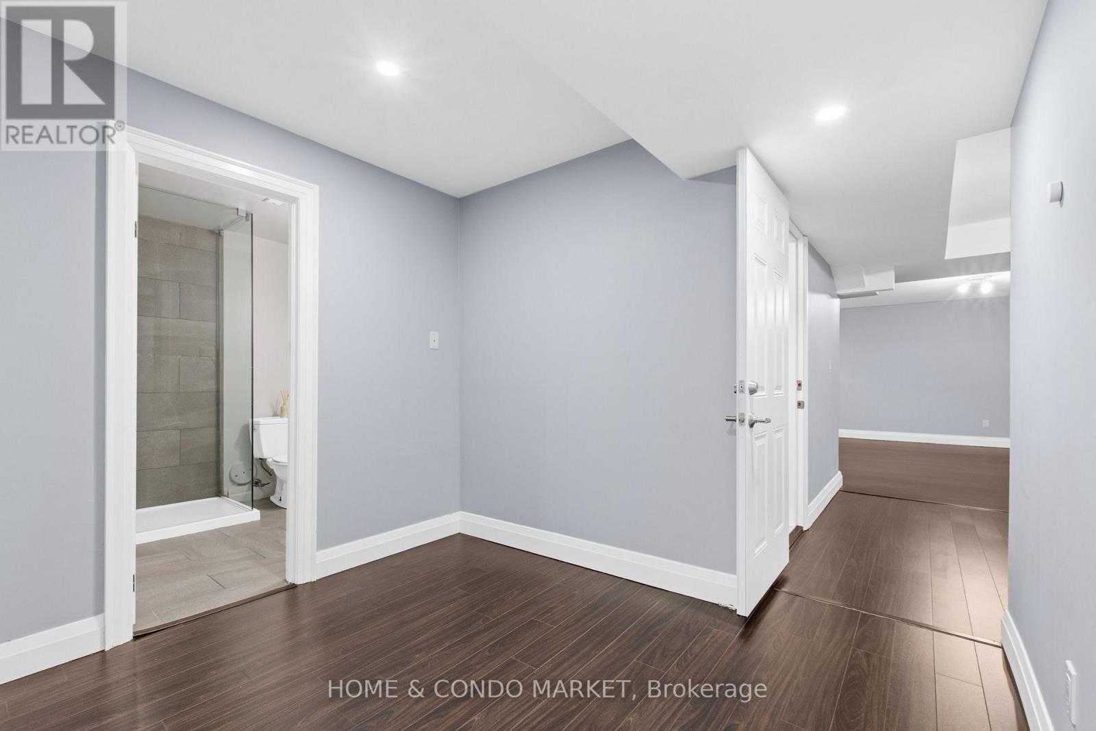 1392 Northmount Avenue, Mississauga, Ontario  L5E 1Y5 - Photo 32 - W13099568