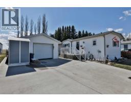 319 Cottonwood Bay, Vulcan, Alberta