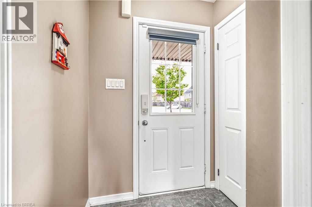 220 Blackburn Drive Unit# 26, Brantford, Ontario  N3T 0C6 - Photo 6 - 40827200