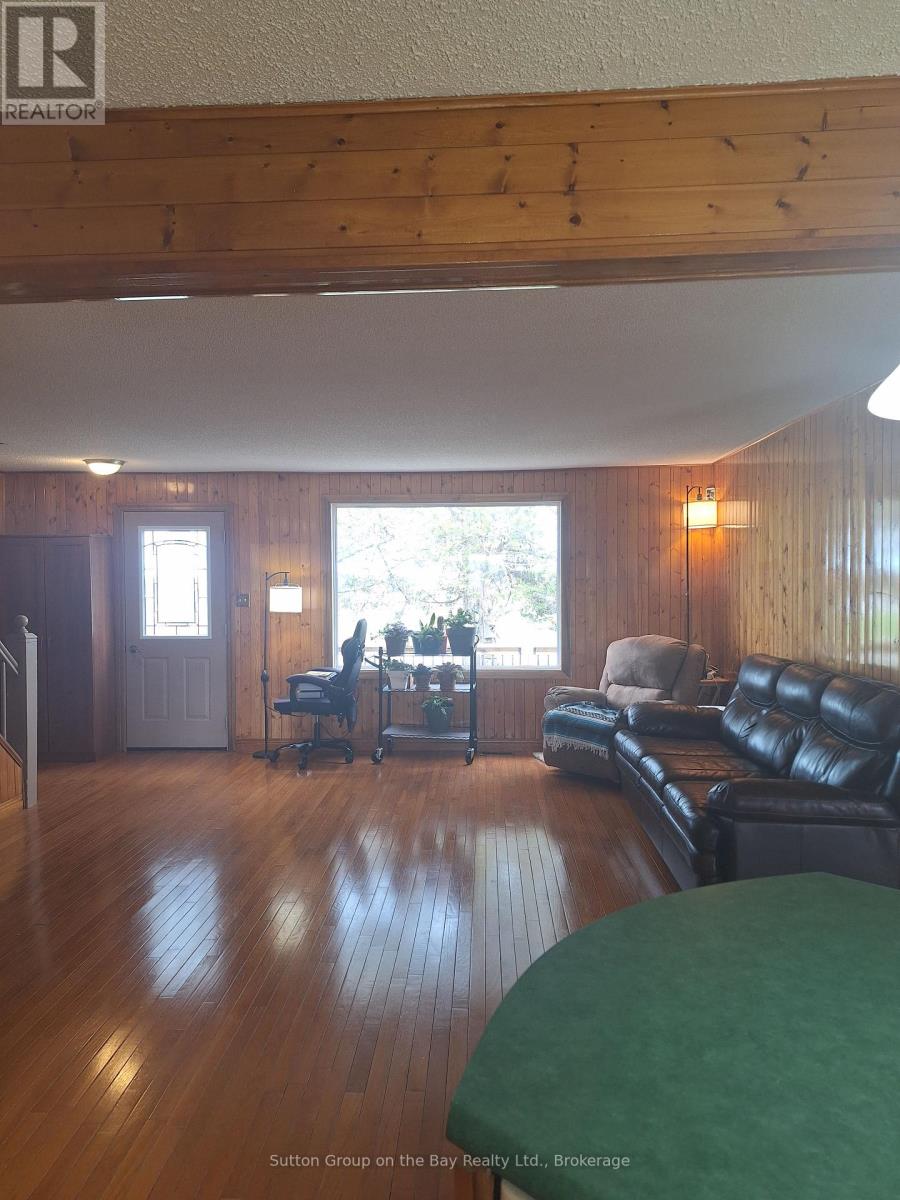 10364 County Road 10 Highway, Clearview, Ontario  L0M 1N0 - Photo 4 - S13098414