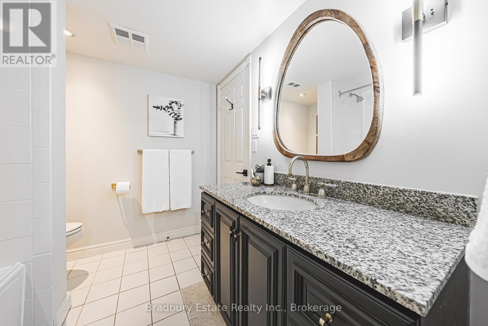 200 - 49 Robinson Street, Hamilton, Ontario  L8P 1Y7 - Photo 25 - X13102014