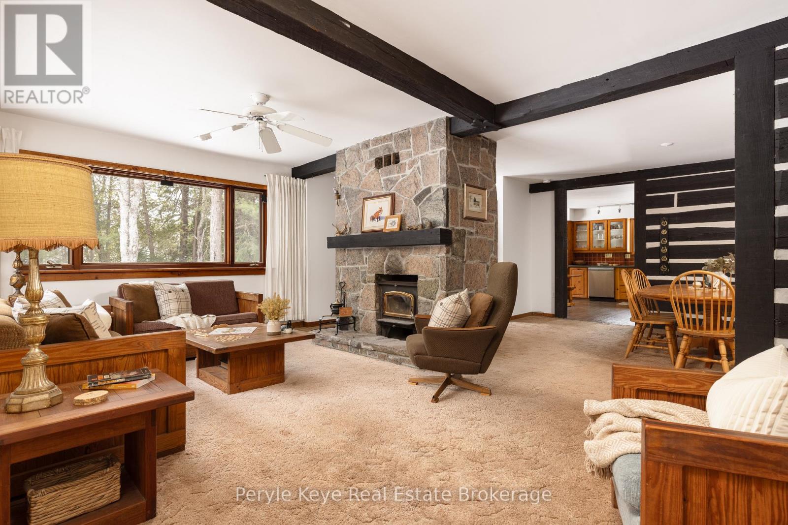 2391 Limberlost Road, Lake Of Bays, Ontario  P1H 2J6 - Photo 2 - X12955512