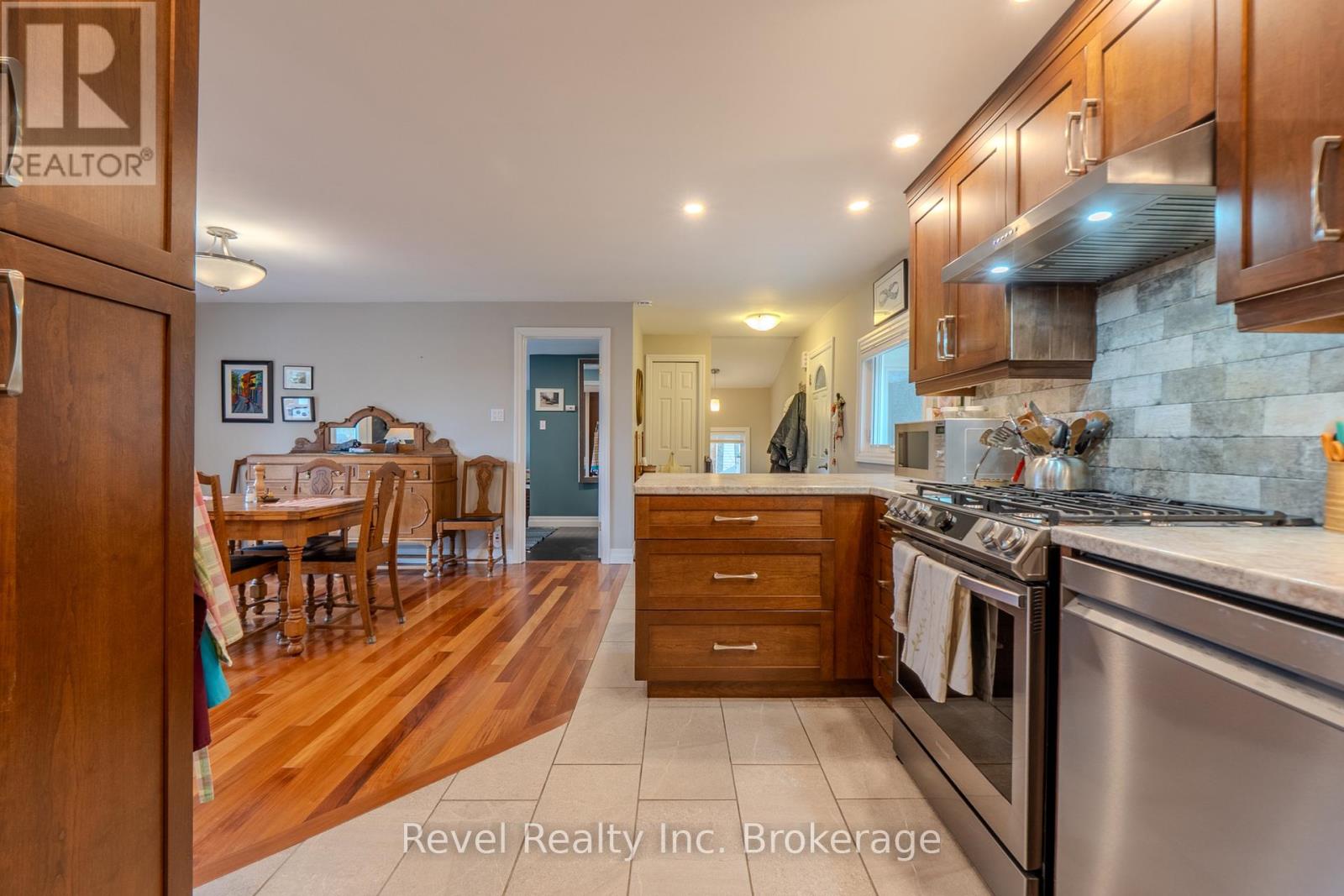 831 Ski Club Road, North Bay (Widdifield), Ontario  P1B 7R5 - Photo 4 - X13101942