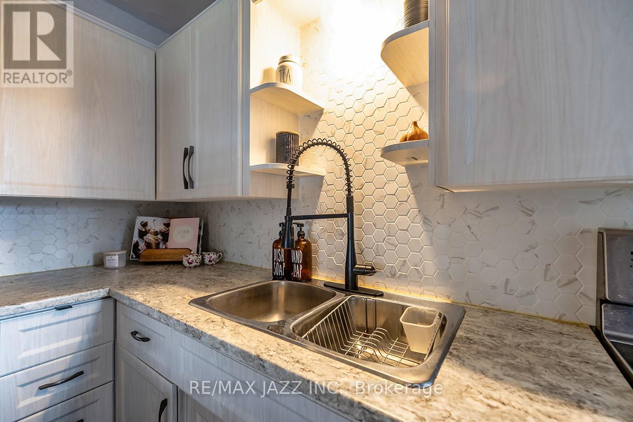 45 Wilson Road S, Oshawa, Ontario  L1H 6B6 - Photo 17 - E13101882
