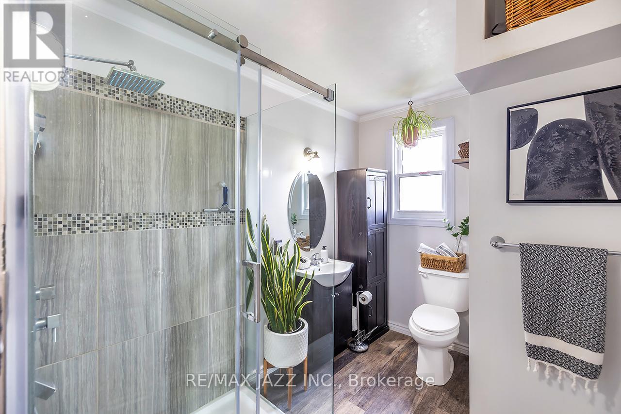 45 Wilson Road S, Oshawa, Ontario  L1H 6B6 - Photo 19 - E13101882