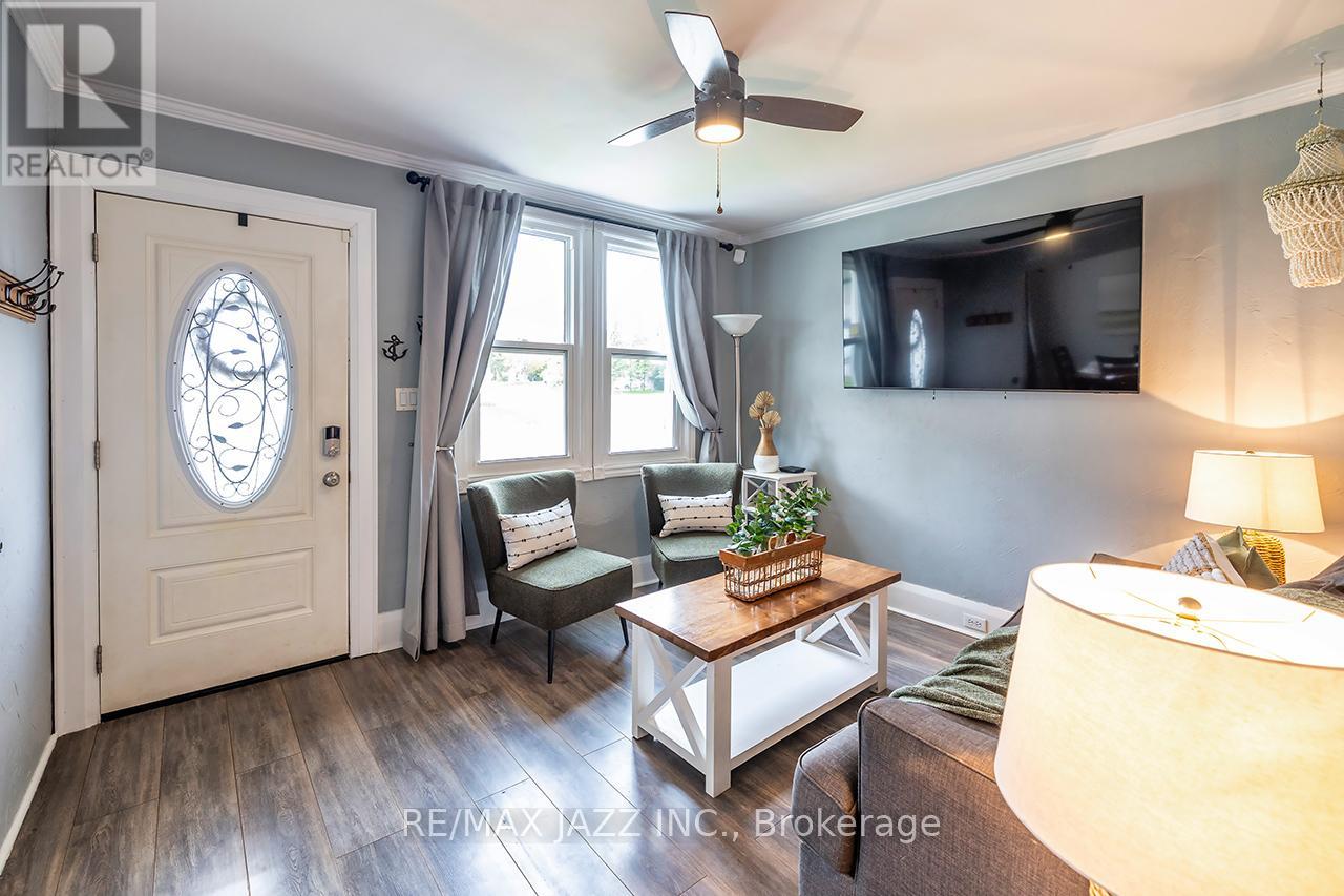 45 Wilson Road S, Oshawa, Ontario  L1H 6B6 - Photo 7 - E13101882