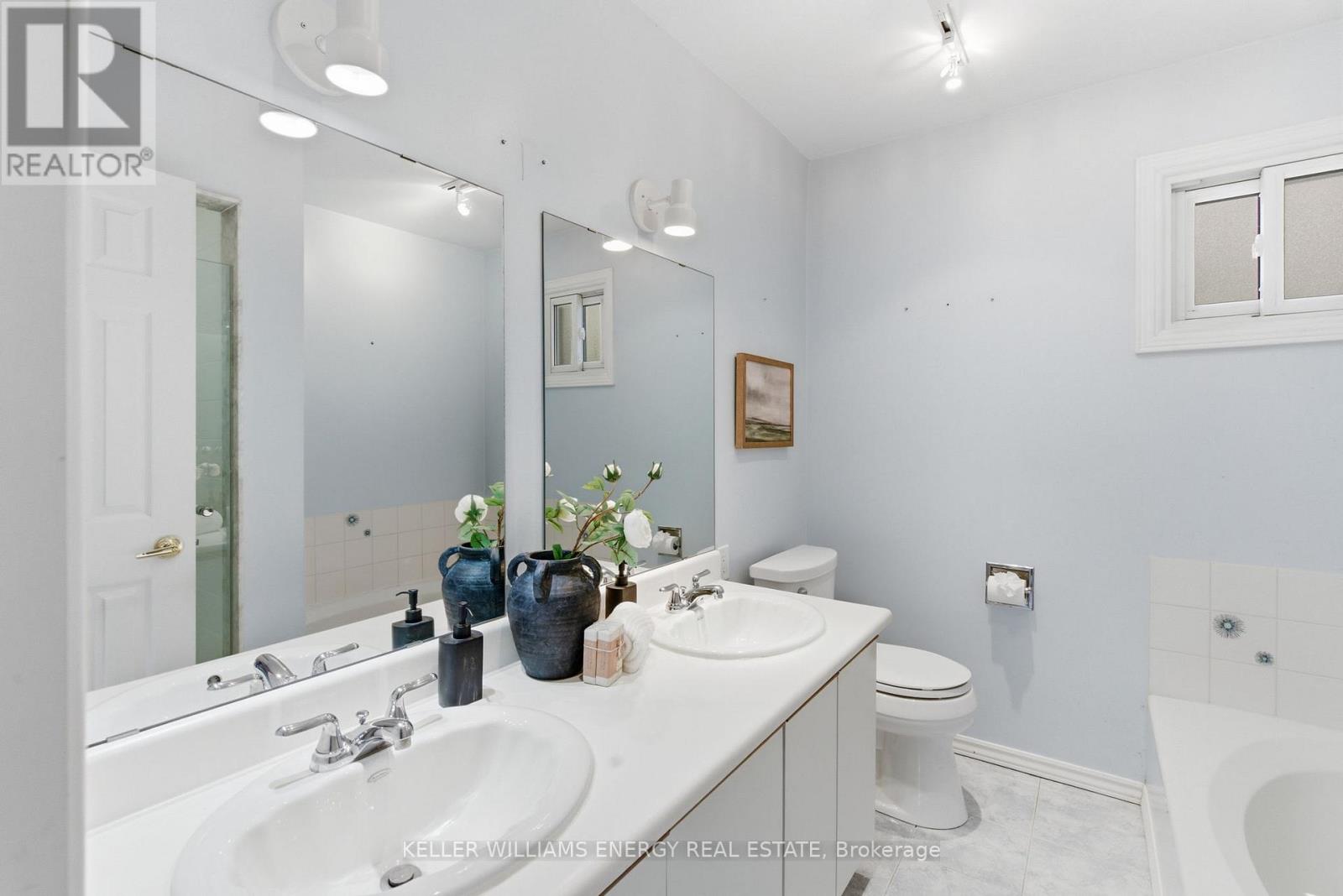 733 Aspen Road, Pickering, Ontario  L1V 3P4 - Photo 21 - E13102072