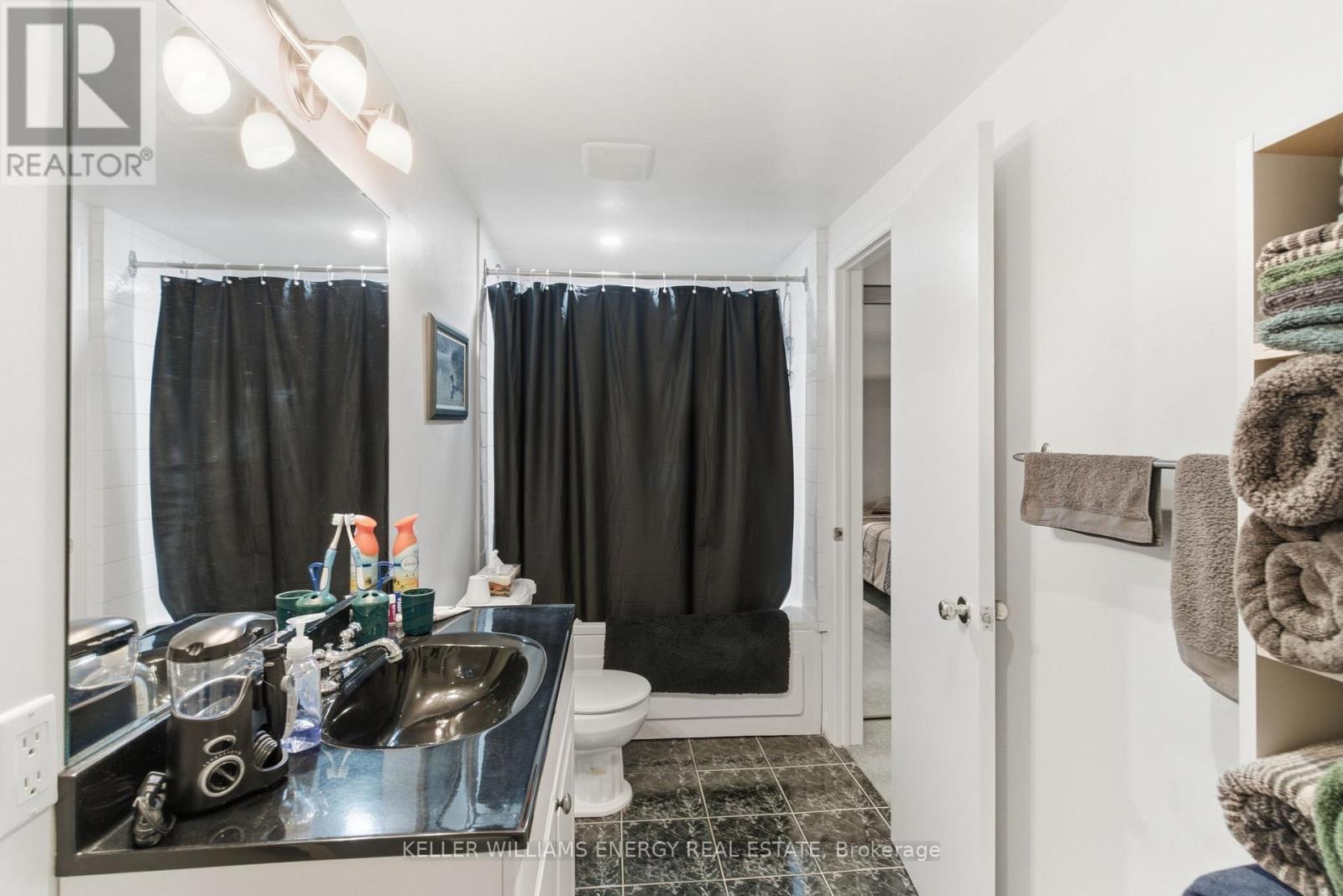 733 Aspen Road, Pickering, Ontario  L1V 3P4 - Photo 31 - E13102072