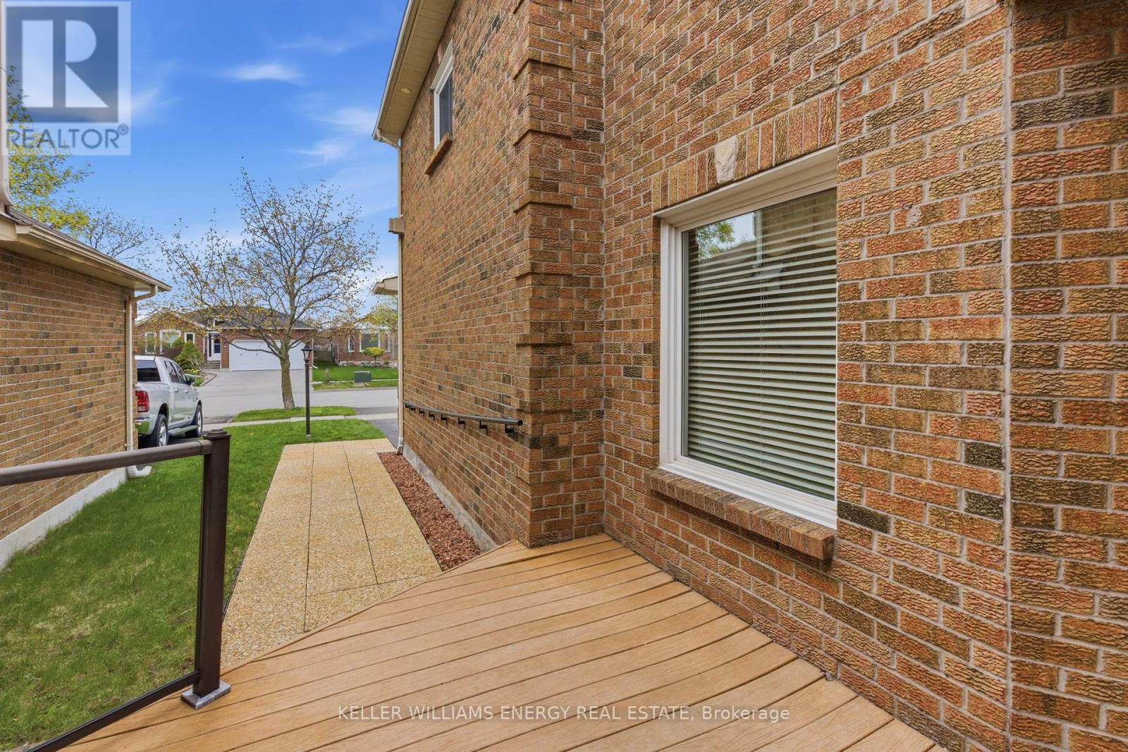 733 Aspen Road, Pickering, Ontario  L1V 3P4 - Photo 33 - E13102072