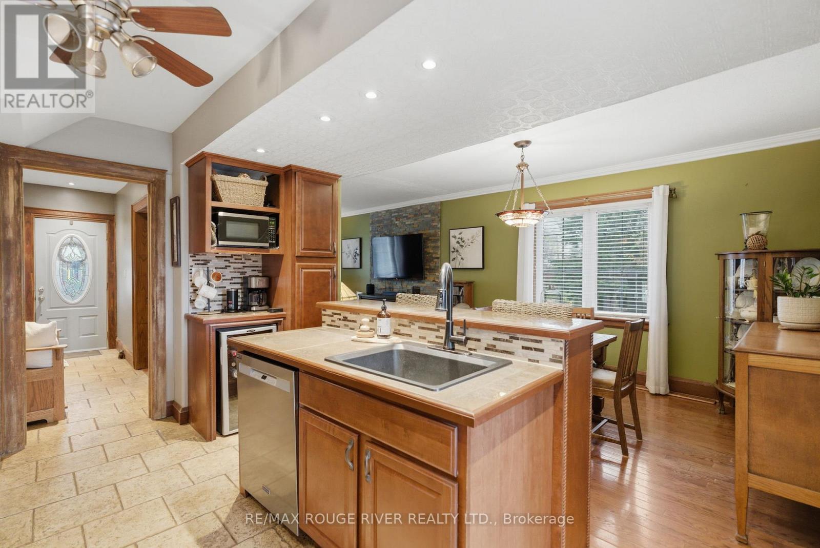 114 Mclaughlin Boulevard, Oshawa, Ontario  L1G 2P3 - Photo 16 - E13102178