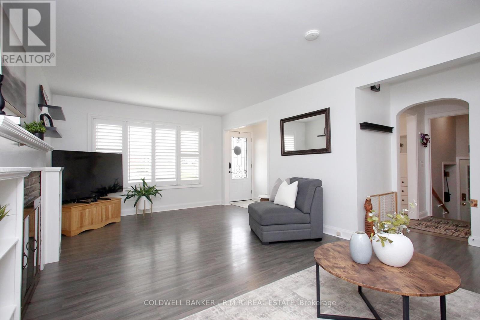 125 Jones Avenue, Oshawa, Ontario  L1G 3A3 - Photo 6 - E13102226