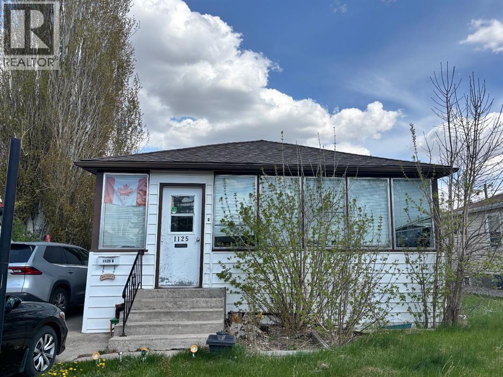 1125 19 Street S, Lethbridge, Alberta  T1K 2C1 - Photo 1 - A2308899