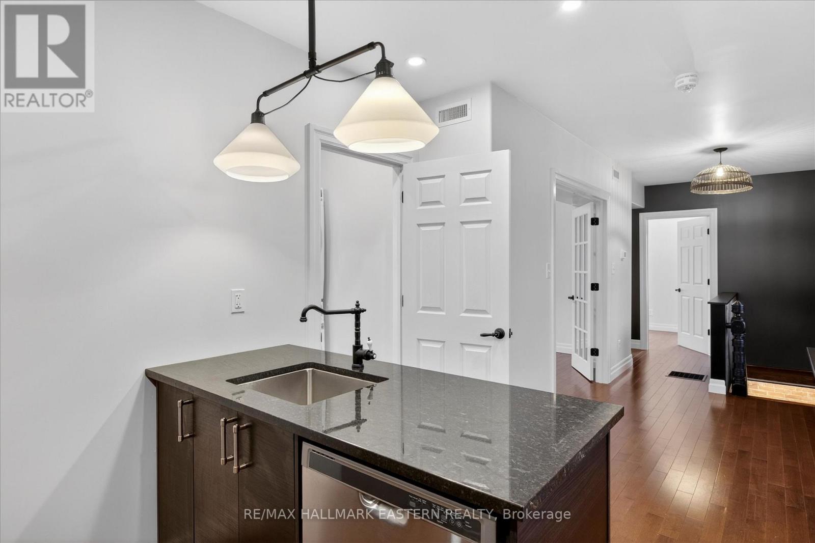 96 Aylmer Street N, Peterborough, Ontario  K9J 3J5 - Photo 10 - X13101828