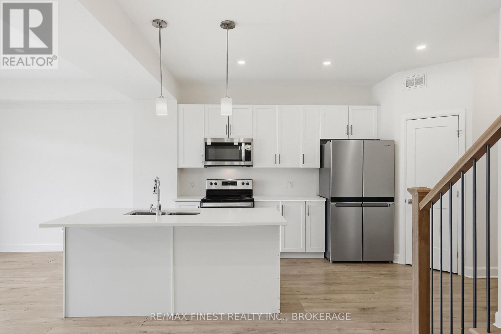 1417 Summer Street, Kingston (Kingston East (Incl Barret Crt)), Ontario  K7K 0H9 - Photo 12 - X13102162