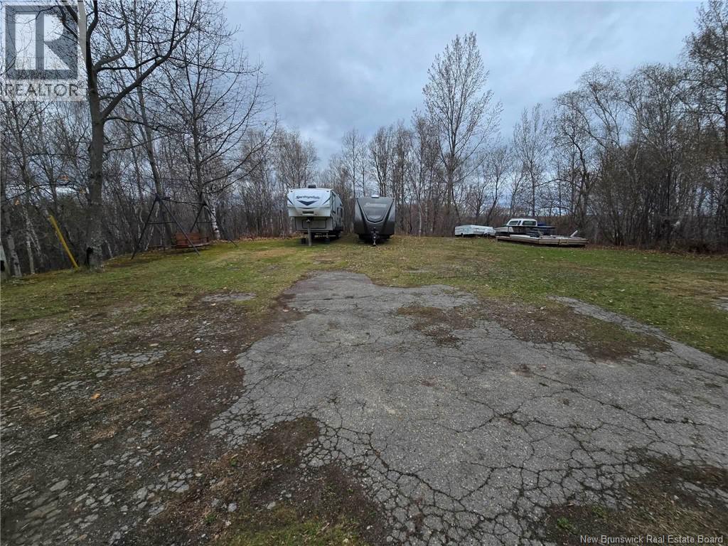 1443 Bridge, Bathurst, New Brunswick  E2A 4A5 - Photo 8 - NB139078