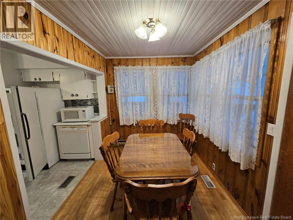 1443 Bridge, Bathurst, New Brunswick  E2A 4A5 - Photo 24 - NB139078