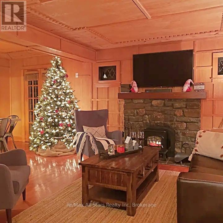 1037 Glenmount Road, Lake Of Bays, Ontario  P0B 1A0 - Photo 15 - X13101892