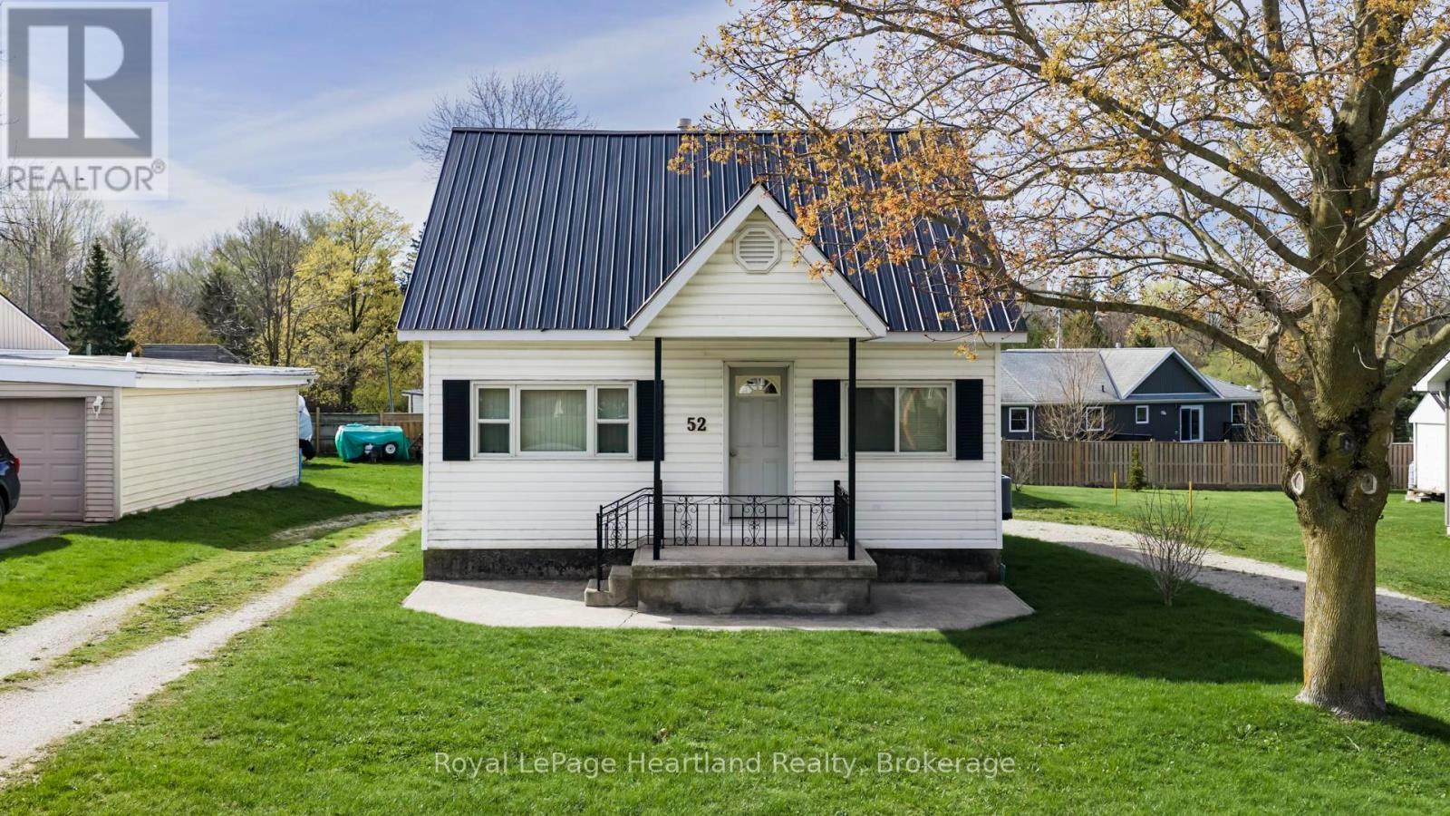52 WALKER STREET, Central Huron, Ontario