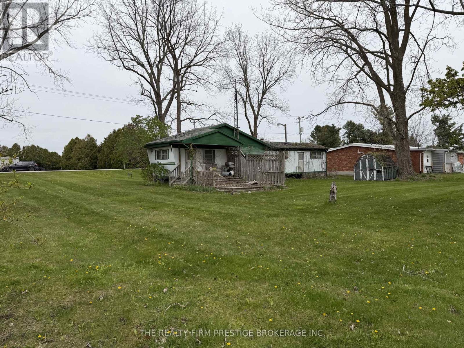 24331 Pioneer Line, West Elgin, Ontario  N0L 2P0 - Photo 3 - X13102238