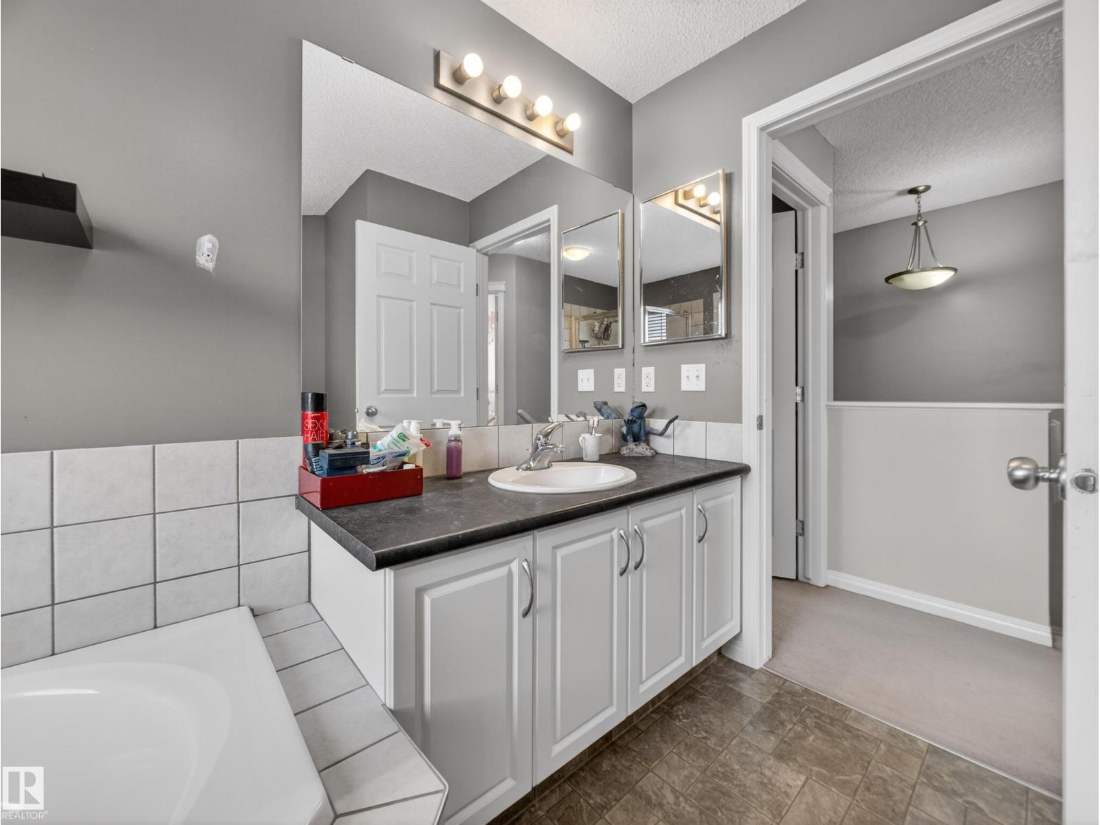 5576 Stevens Cr Nw Nw, Edmonton, Alberta  T6R 0A3 - Photo 36 - E4486382