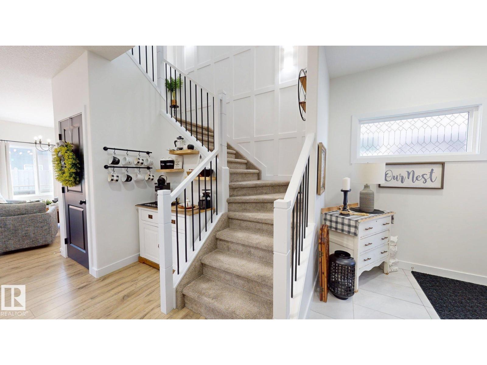 7217 Chivers Pl Sw, Edmonton, Alberta  T6W 4L4 - Photo 4 - E4486532