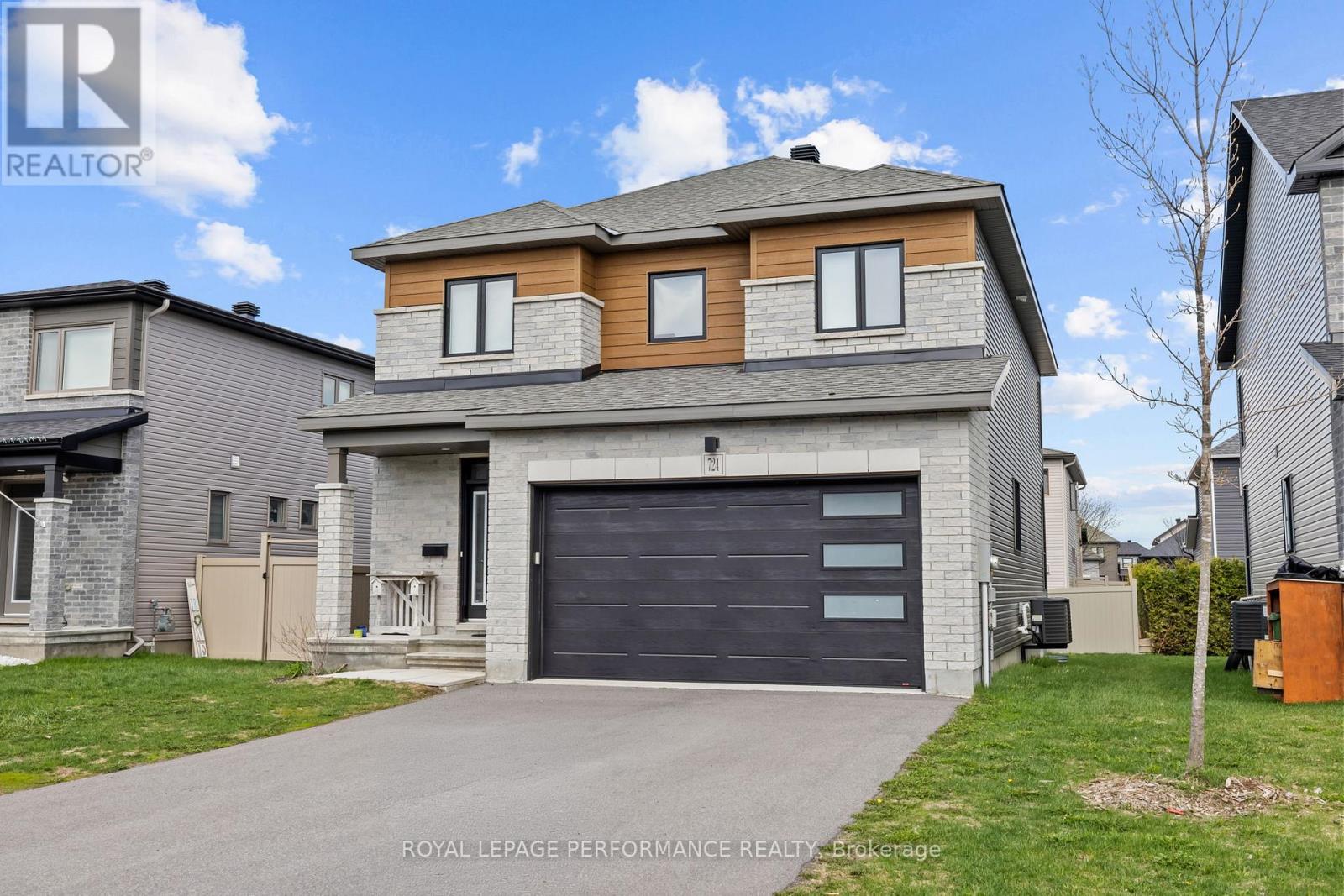 724 Namur Street, Russell, Ontario  K0A 1W0 - Photo 2 - X13101948