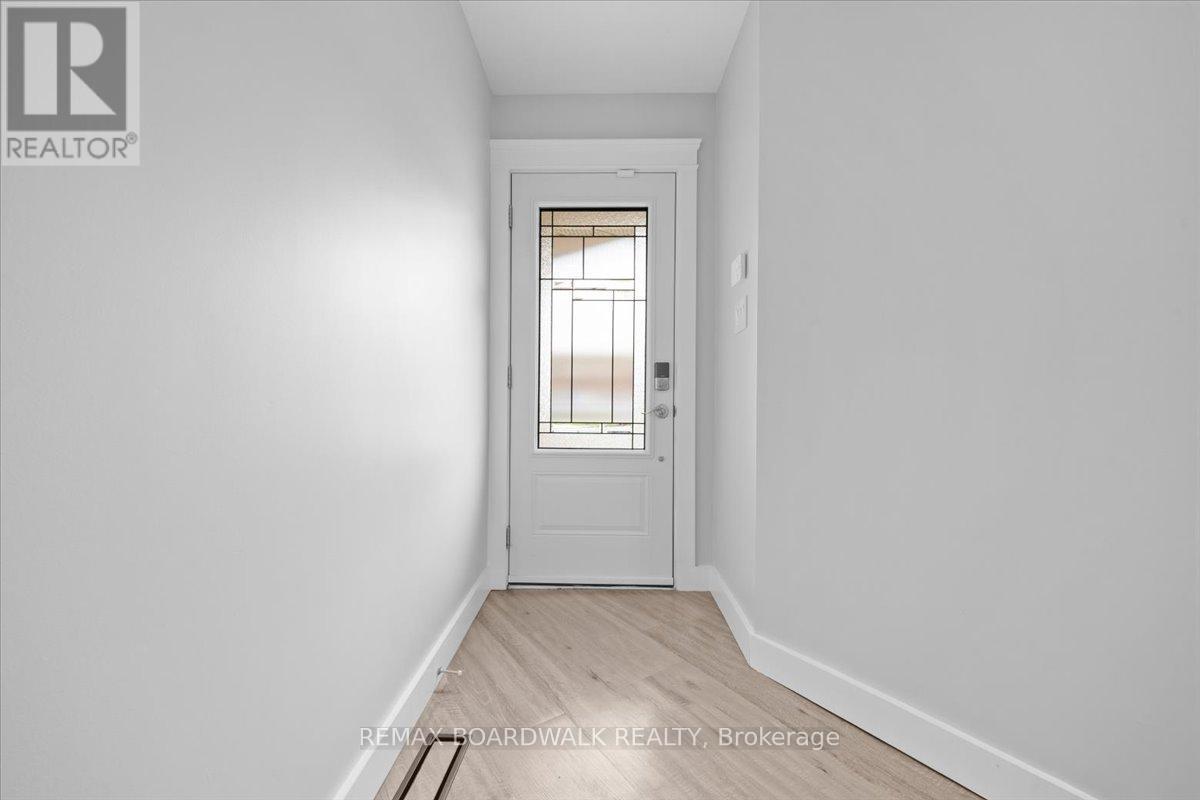 610 Falwyn Crescent, Ottawa, Ontario  K4A 2B3 - Photo 2 - X13102052