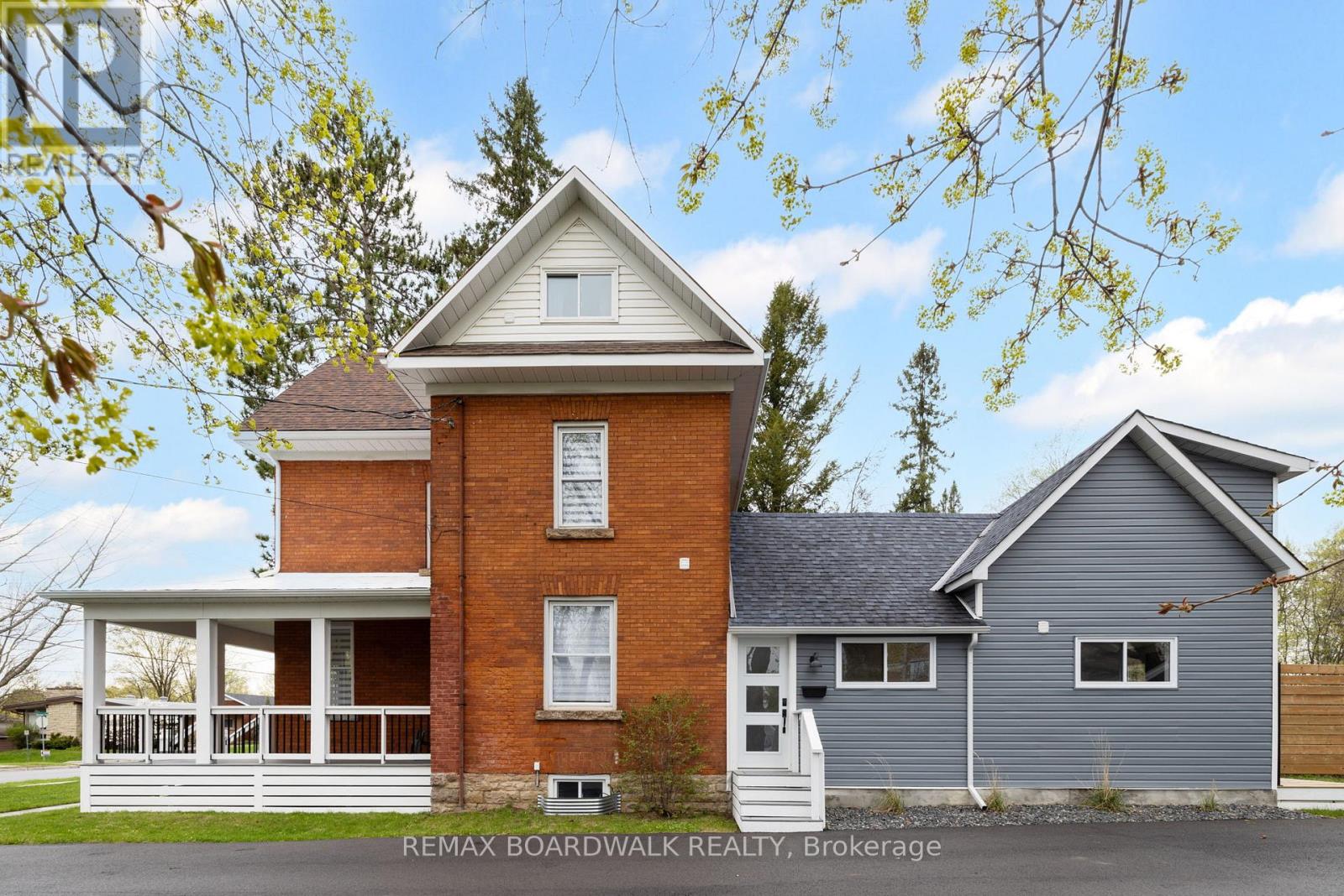 45 Drummond Street W, Perth, Ontario  K7H 2J9 - Photo 32 - X13102108