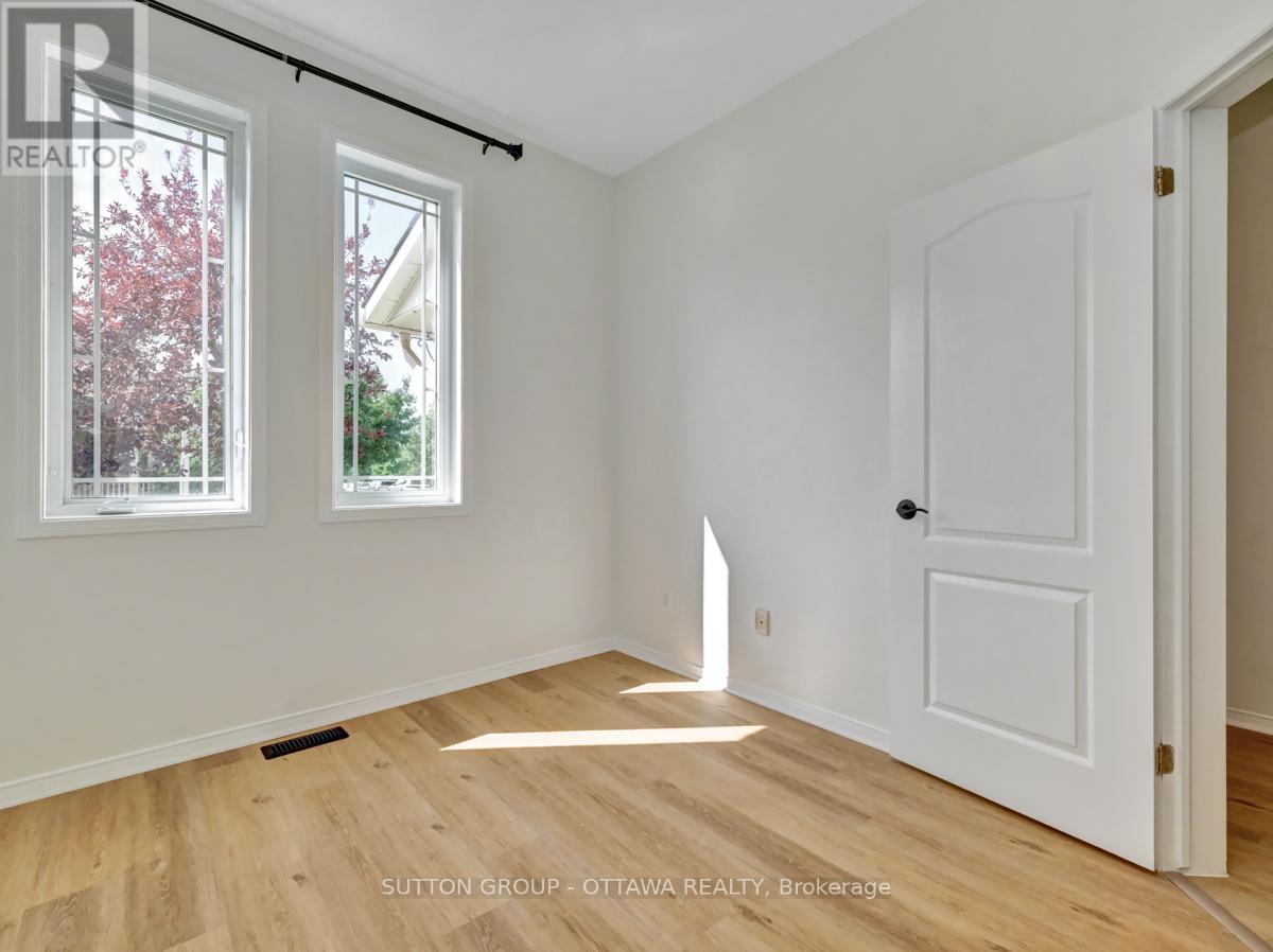 119 Whitewater Street, Ottawa, Ontario  K2G 7A3 - Photo 14 - X13102124