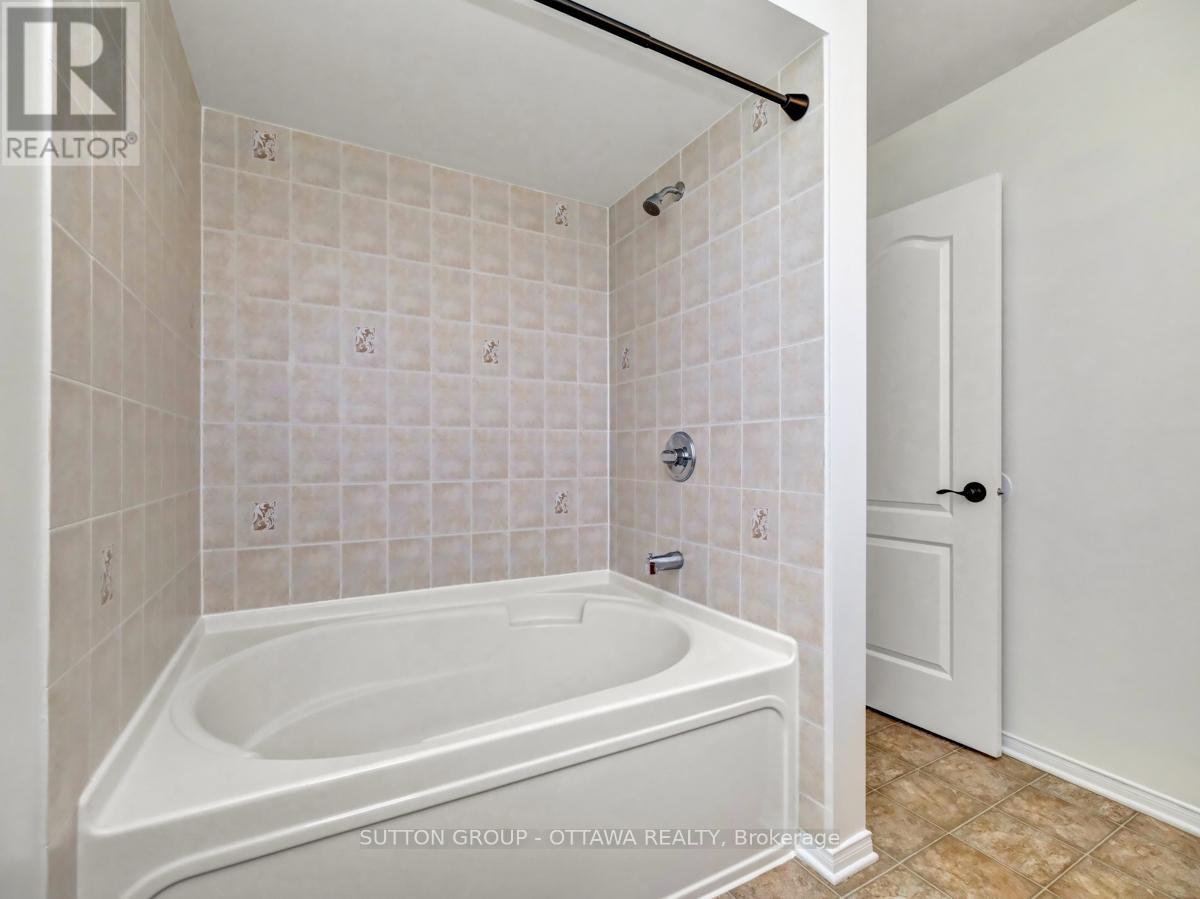 119 Whitewater Street, Ottawa, Ontario  K2G 7A3 - Photo 19 - X13102124