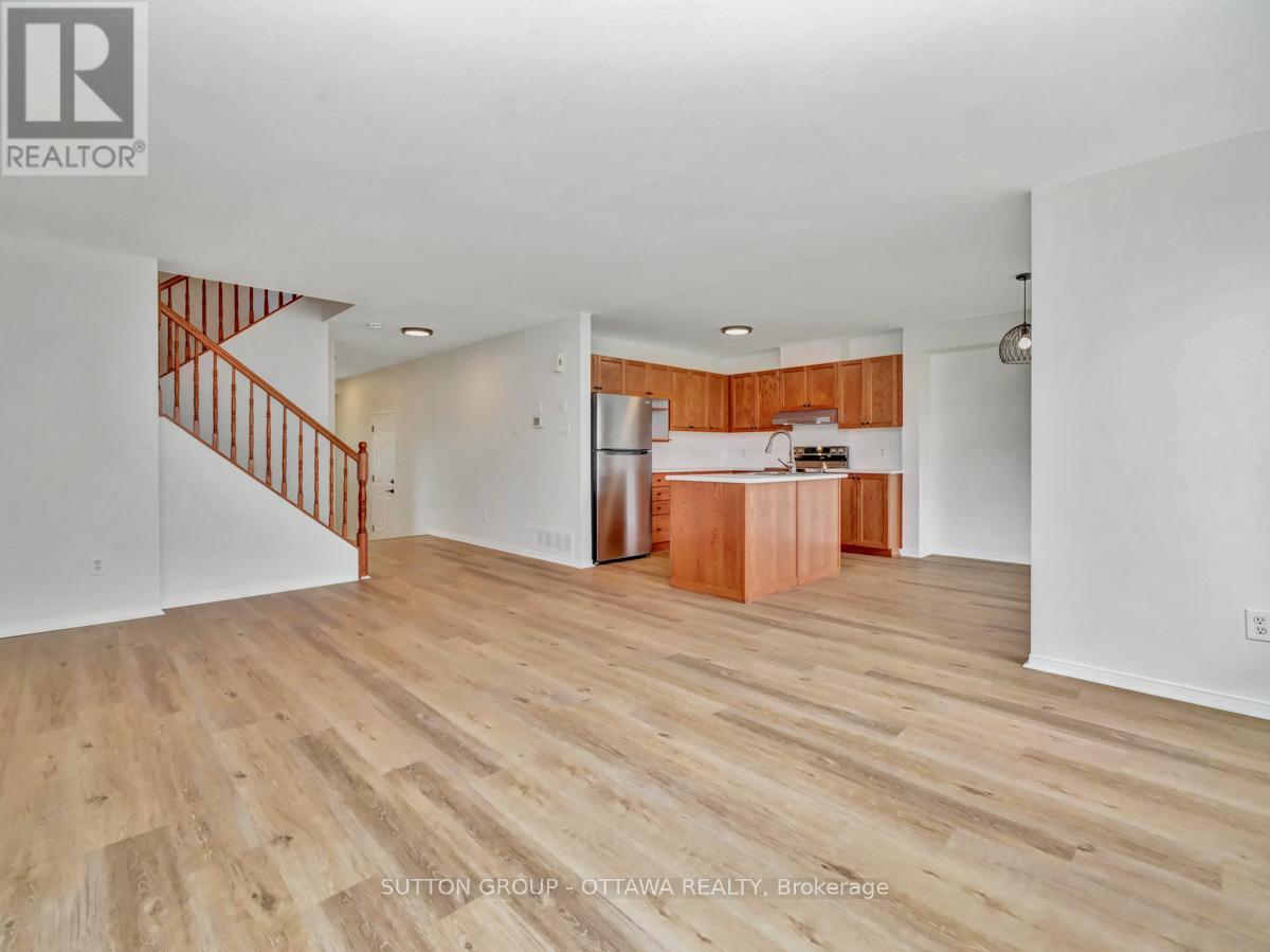 119 Whitewater Street, Ottawa, Ontario  K2G 7A3 - Photo 5 - X13102124