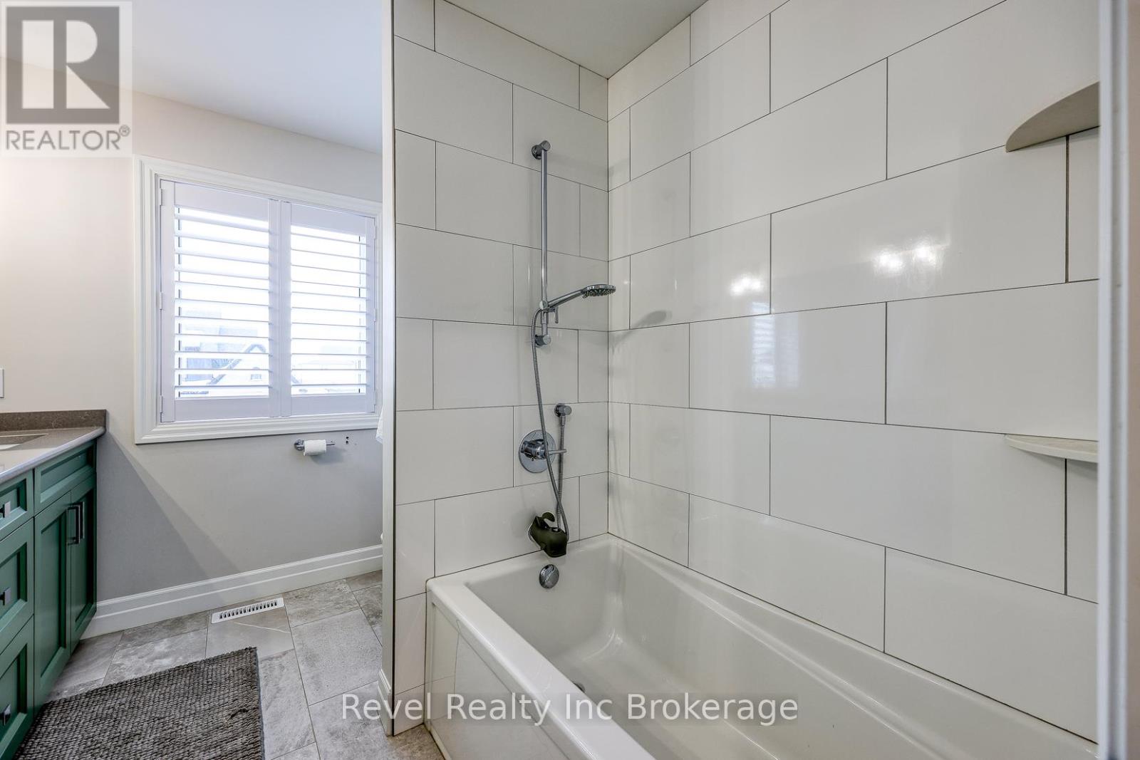 56 Hazelwood Pass, Thames Centre, Ontario  N0L 1G2 - Photo 29 - X13102102