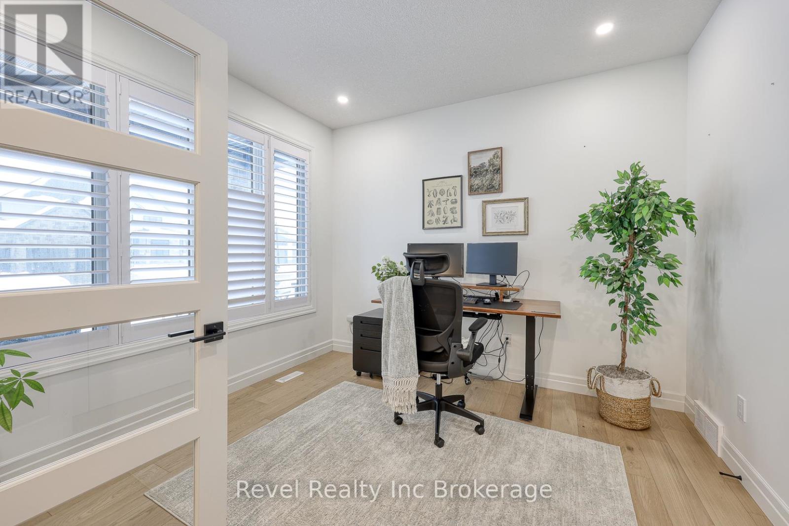 56 Hazelwood Pass, Thames Centre, Ontario  N0L 1G2 - Photo 4 - X13102102