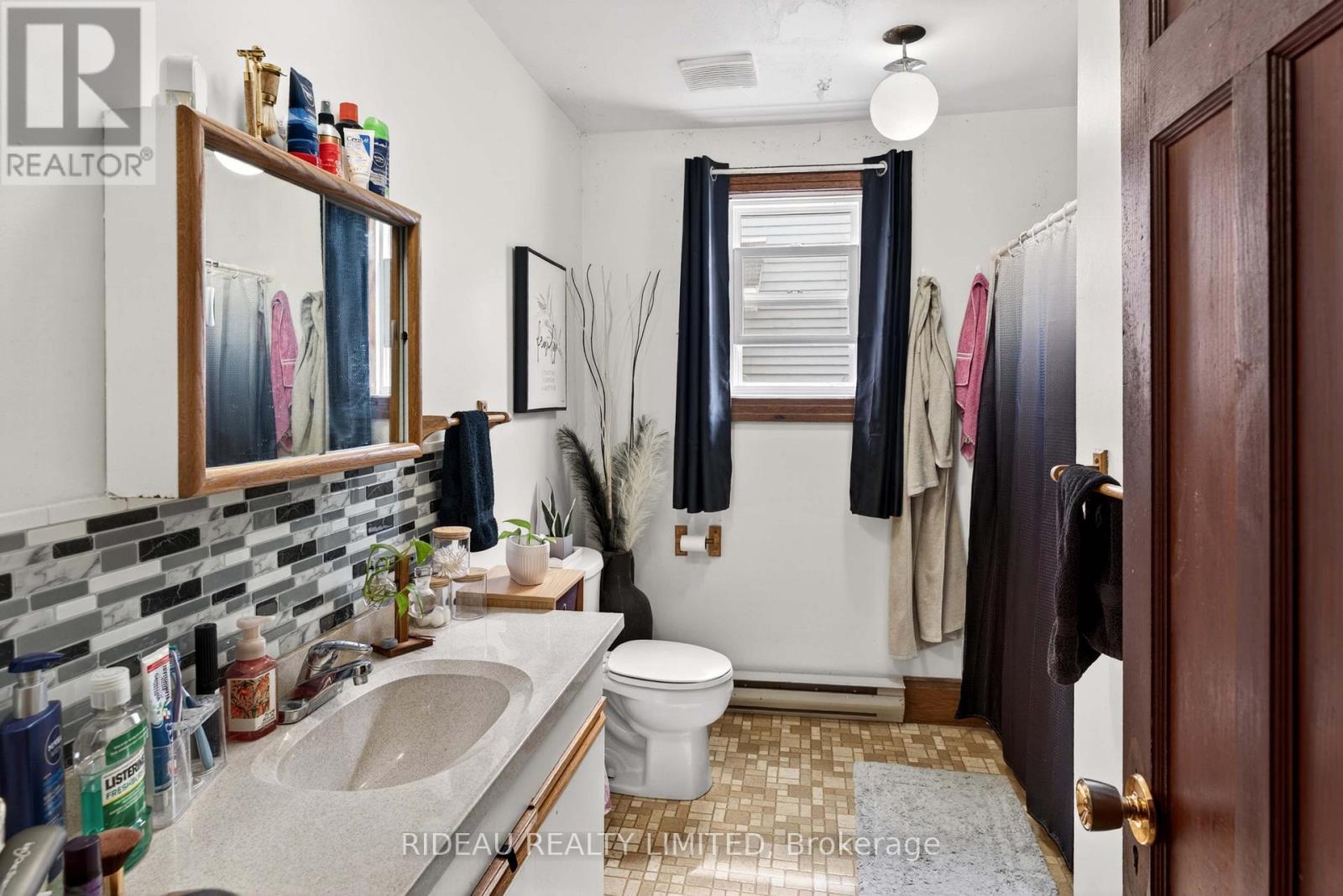 24 Rideau Street, Westport, Ontario  K0G 1X0 - Photo 18 - X13102210