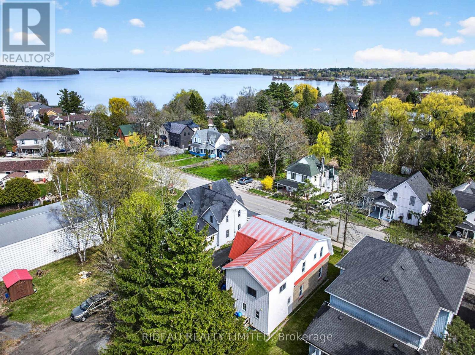 24 Rideau Street, Westport, Ontario  K0G 1X0 - Photo 6 - X13102210
