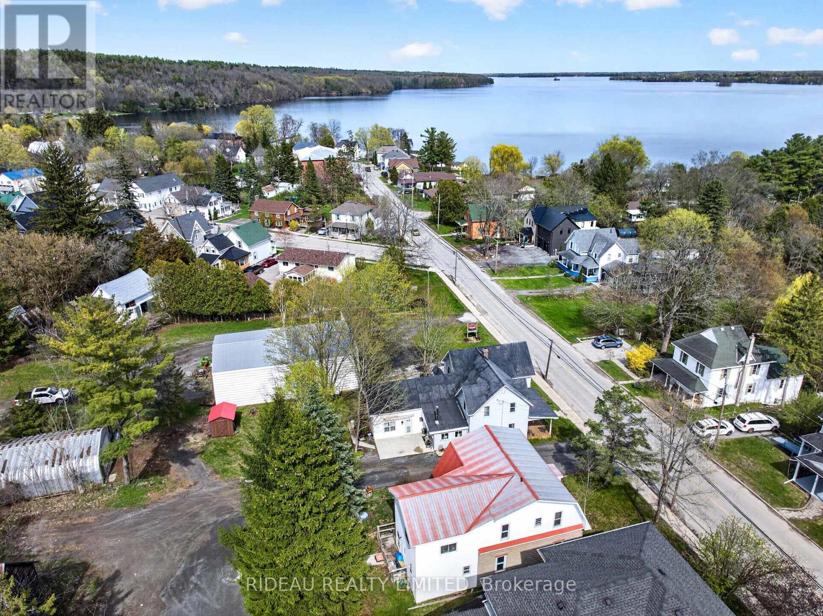 24 Rideau Street, Westport, Ontario  K0G 1X0 - Photo 7 - X13102210