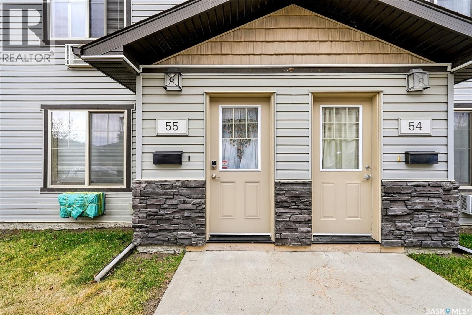 55 5031 James Hill Road, Regina, Saskatchewan  S4W 0B9 - Photo 1 - SK035403