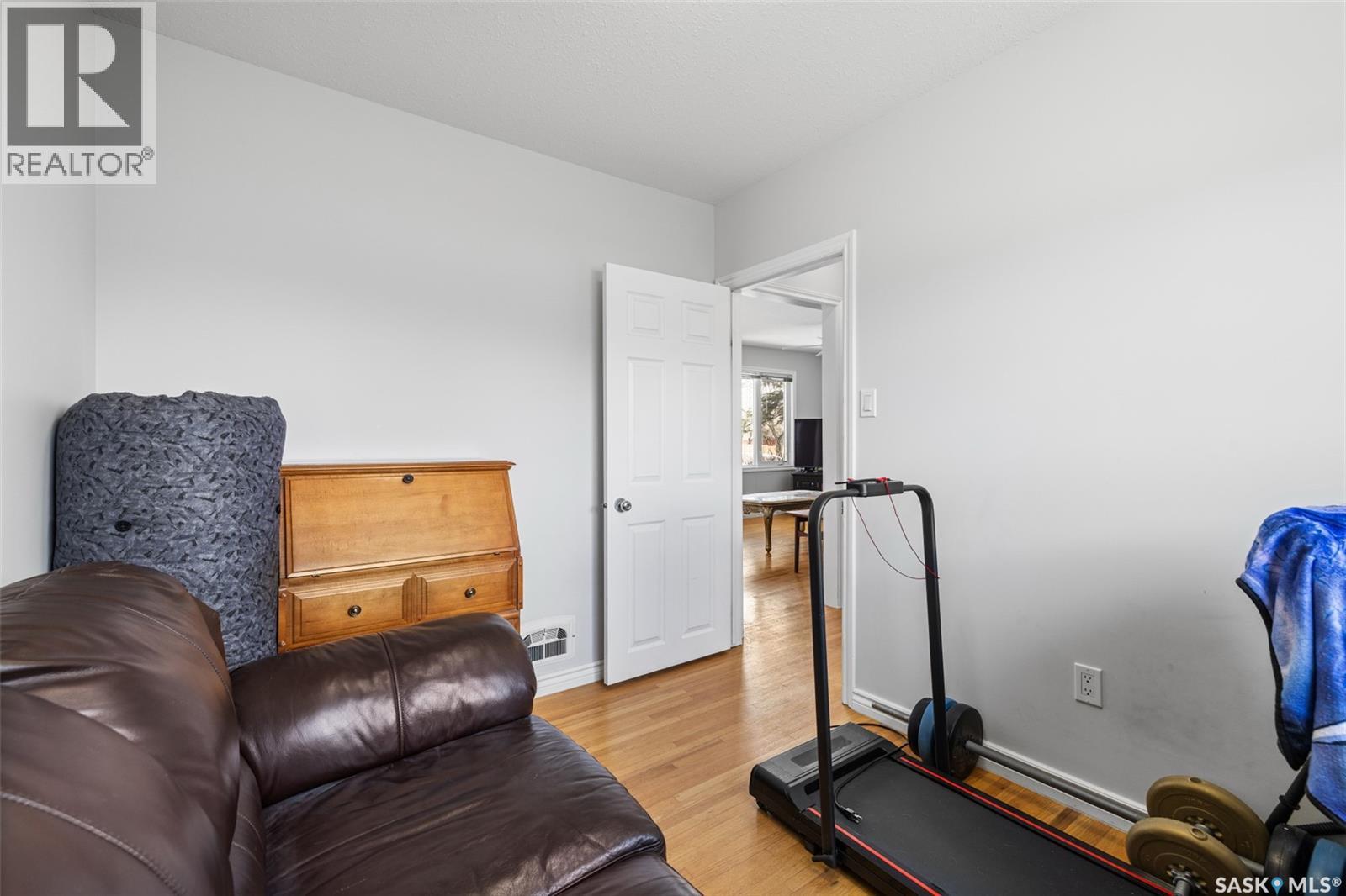 812 Mcintosh Street, Regina, Saskatchewan  S4T 5B4 - Photo 12 - SK035401