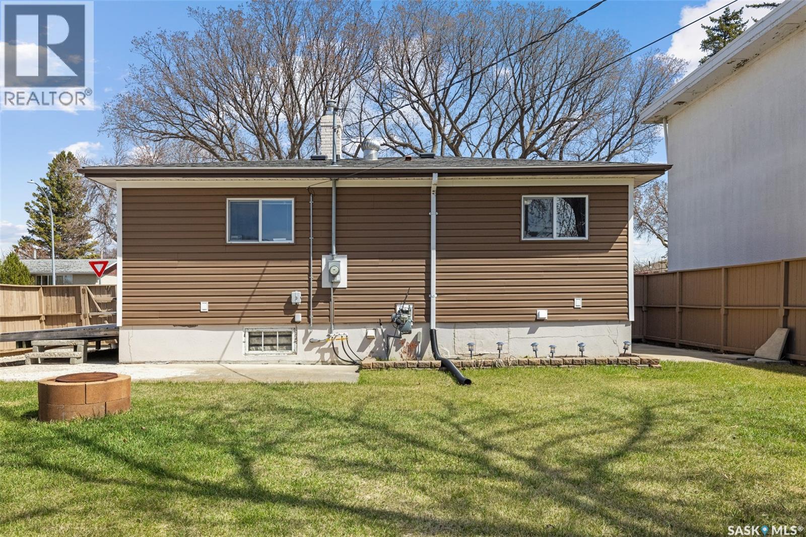 812 Mcintosh Street, Regina, Saskatchewan  S4T 5B4 - Photo 21 - SK035401