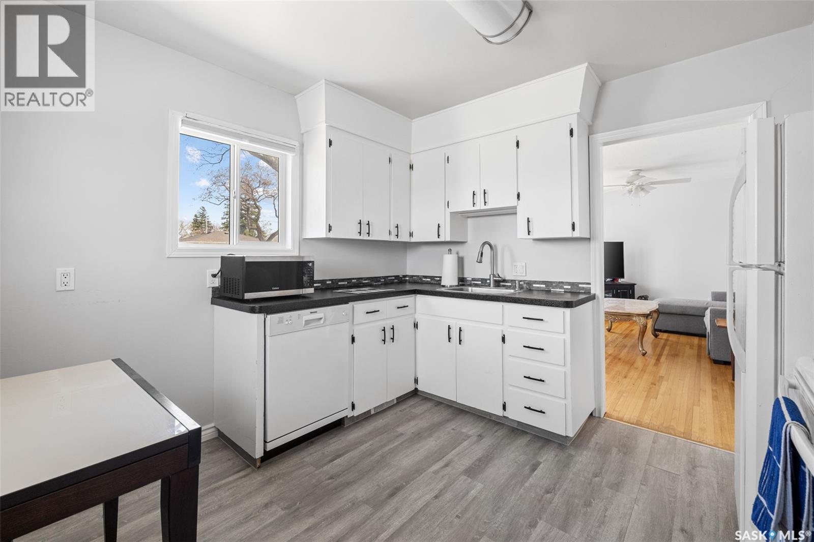 812 Mcintosh Street, Regina, Saskatchewan  S4T 5B4 - Photo 7 - SK035401