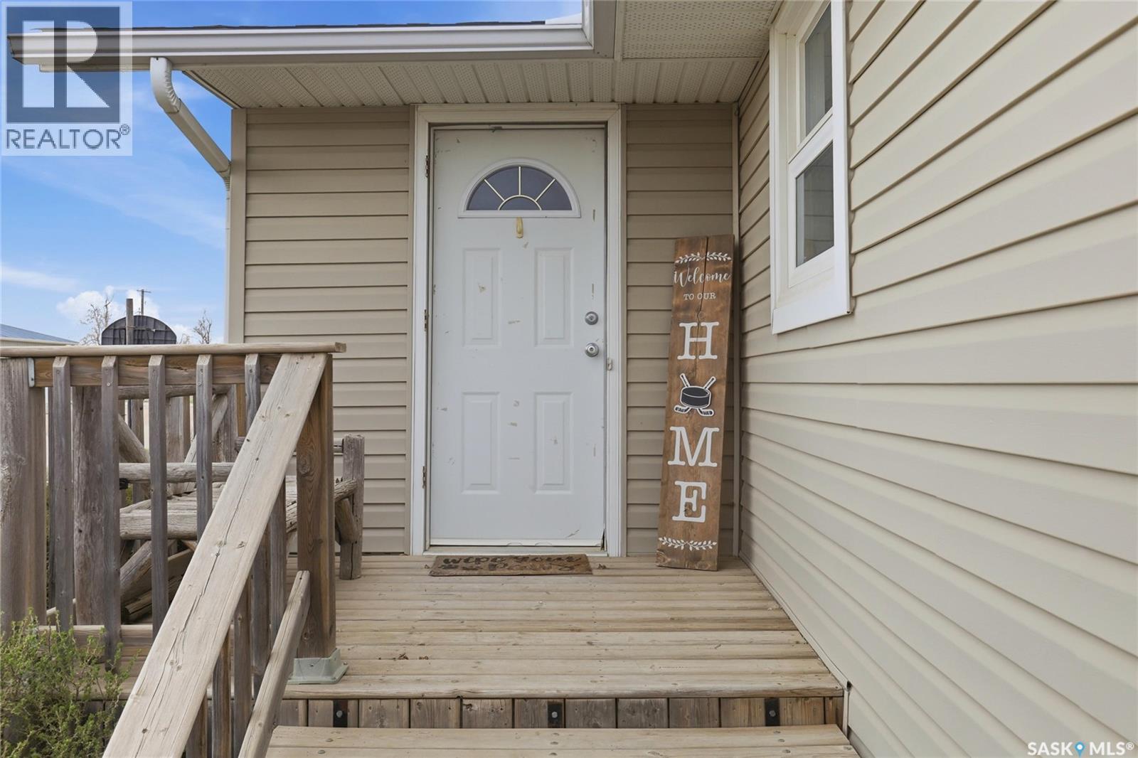 105 Queen Street, Milestone, Saskatchewan  S0G 3L0 - Photo 4 - SK035399