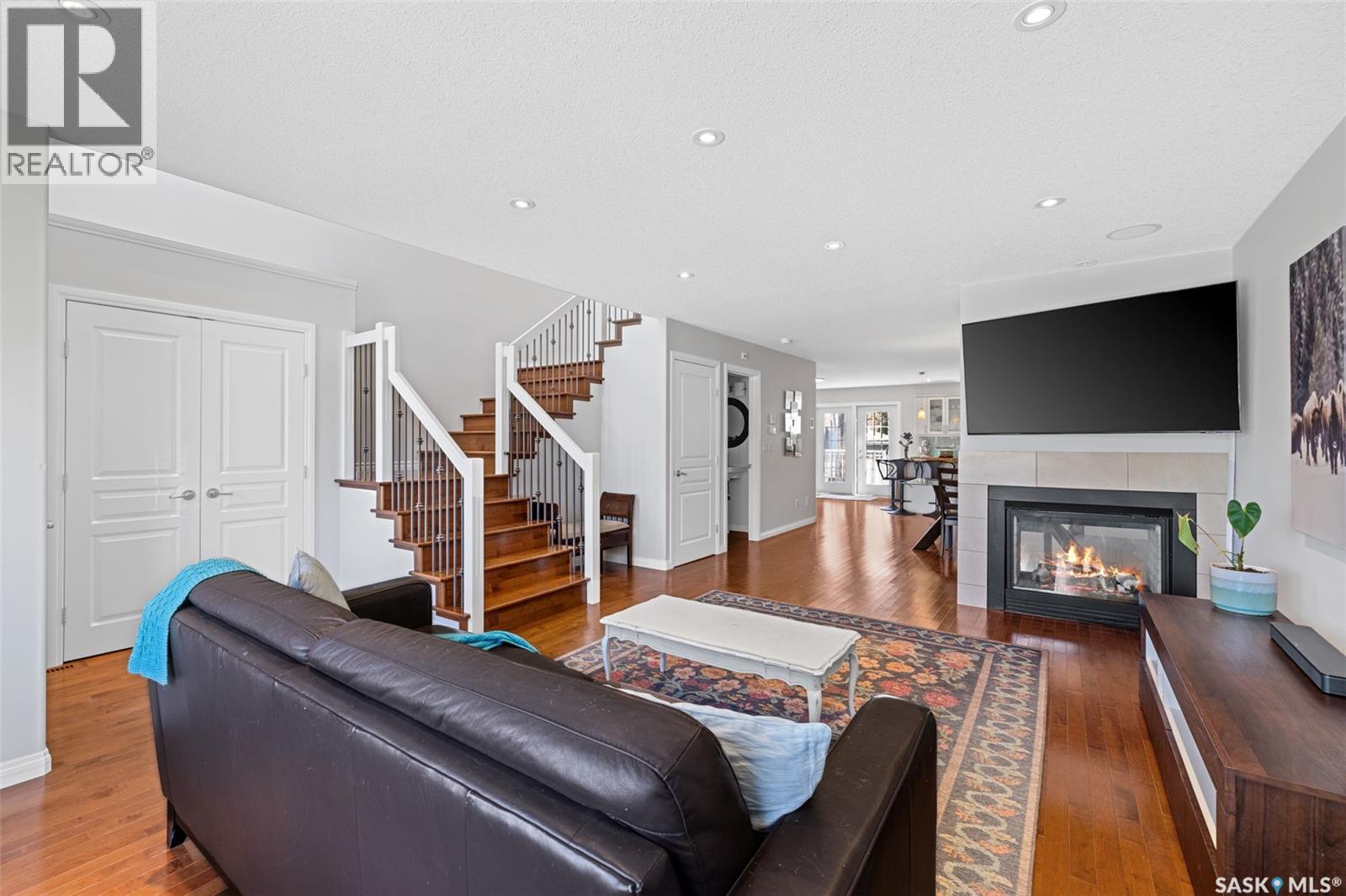 2215 Wascana Street, Regina, Saskatchewan  S4T 4K3 - Photo 4 - SK035397