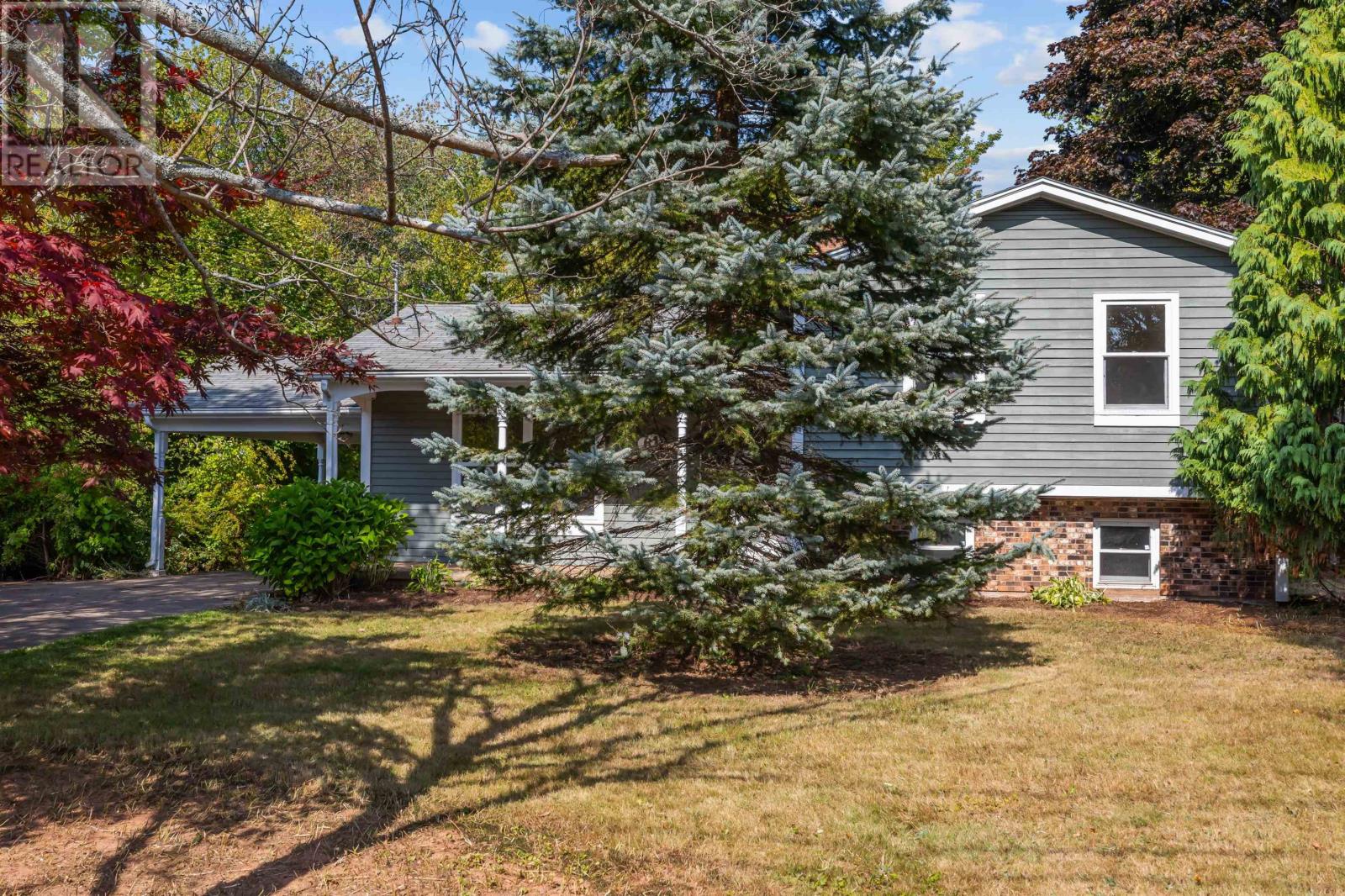 61 Glencove Dr, Stratford, Prince Edward Island  C1B 1Y2 - Photo 2 - 202610222