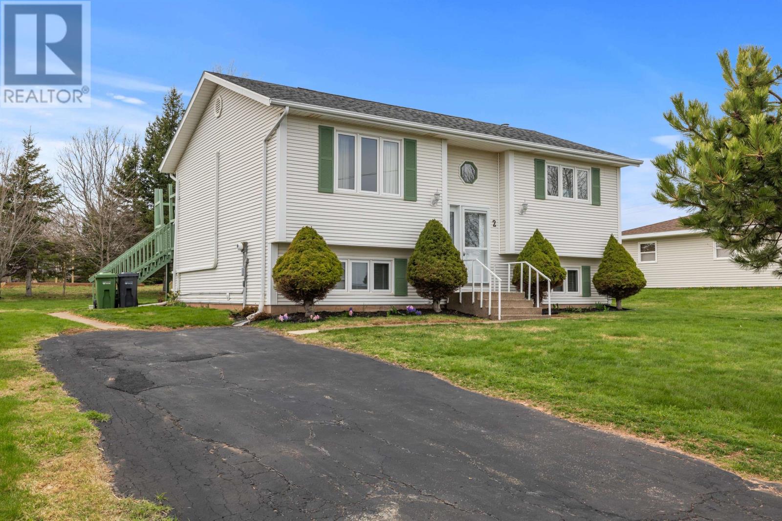 2 Kenwood Circle, Charlottetown, Prince Edward Island  C1E 1Z8 - Photo 4 - 202610226