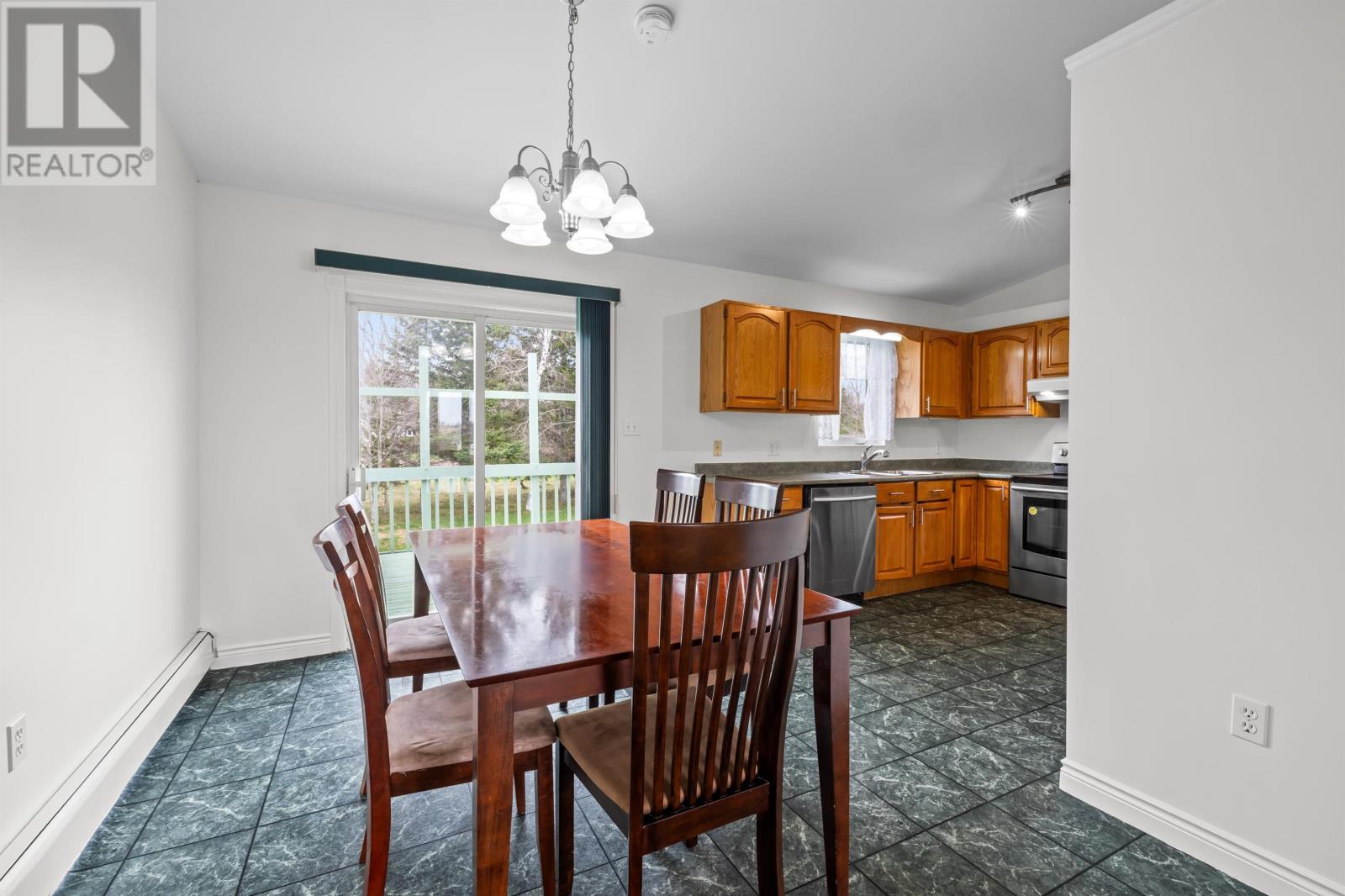 2 Kenwood Circle, Charlottetown, Prince Edward Island  C1E 1Z8 - Photo 8 - 202610226