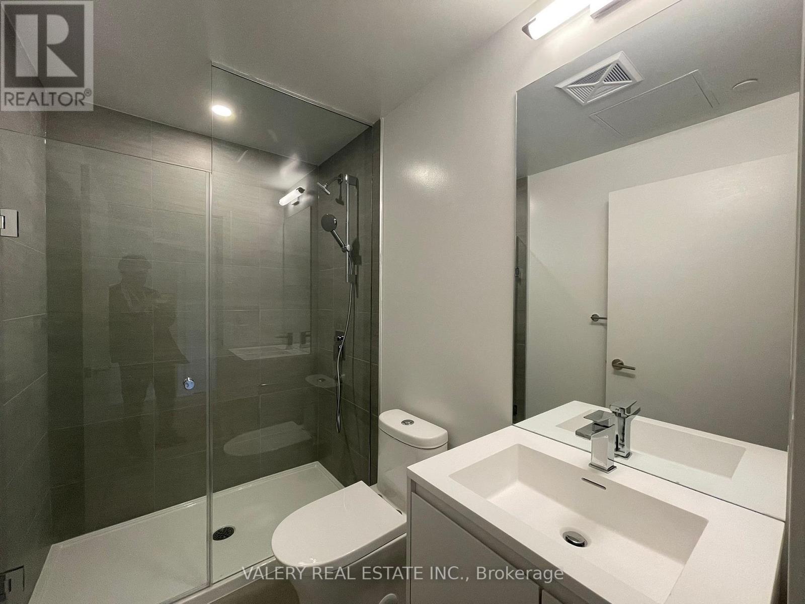 3806 - 1 Quarrington Lane, Toronto, Ontario  M3C 0S4 - Photo 12 - C13101862