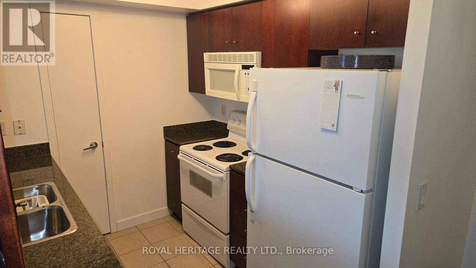 1502 - 397 Front Street, Toronto, Ontario  M5V 3S1 - Photo 10 - C13102018