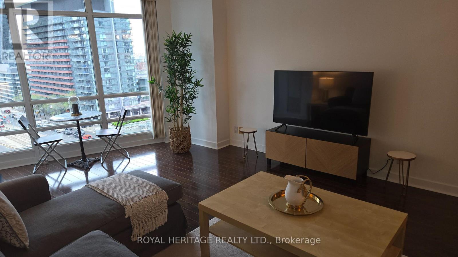 1502 - 397 Front Street, Toronto, Ontario  M5V 3S1 - Photo 15 - C13102018