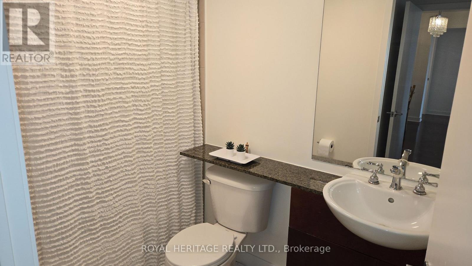 1502 - 397 Front Street, Toronto, Ontario  M5V 3S1 - Photo 18 - C13102018